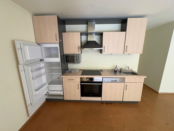 - RESERVIERT - Moderne 2-Zimmer-Wohnung mit Terrasse und Fußbodenheizung – Küche