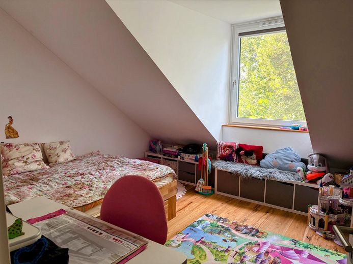 Casa familiare del 2021 a Bellenberg, Neu-Ulm | 5 locali | Giardino | Garage | senza provvigione – Kinderzimmer 2 DG
