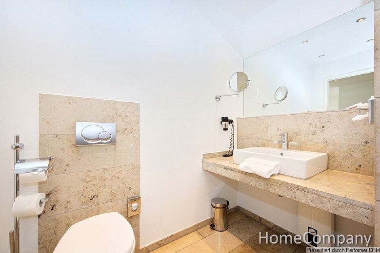 Exklusive große Apartmentwohnung im Zentrum von Düsseldorf im japanischen Viertel, PKW-Stellplatz möglich – 91e79d396248c6ee6d5693418169d679e4e9b793.jpg
