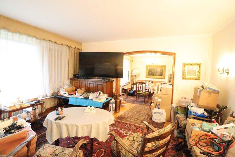 WRS Immobilien - käuferprovisionsfrei - Wiesbaden-Bierstadt - Villa in ruhiger bevorzugter Wohnlage – EG - Wohnzimmer - Bild 2