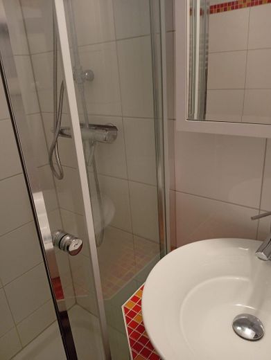 Dusche unten 3 Kind / ELW 