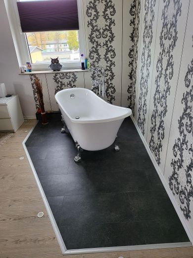 Moderne Großraumwohnung inkl. EBK, Klima und Badmöbel – Foto 7