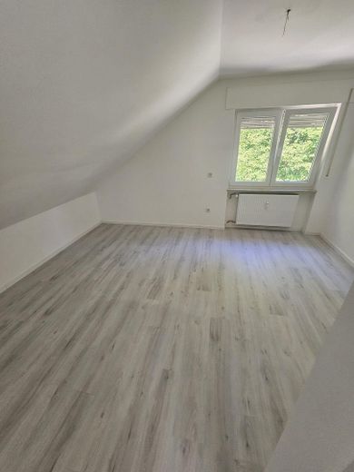 Großzügige 4,5-Zimmer-Wohnung in ruhiger Naturlage – Igelsbach – Zimmer 3