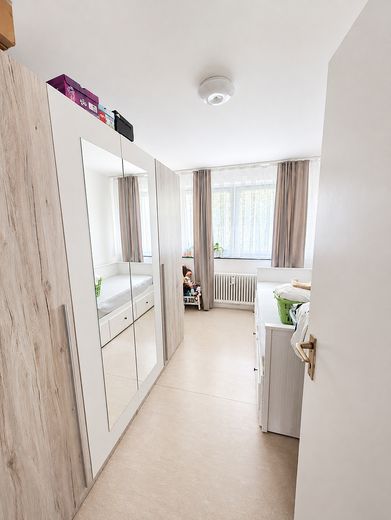 PROVISIONSFREI: Schöne 4 Zimmerwohnung mit Loggia in Mainz Bretzenheim zu verkaufen – Kind 1