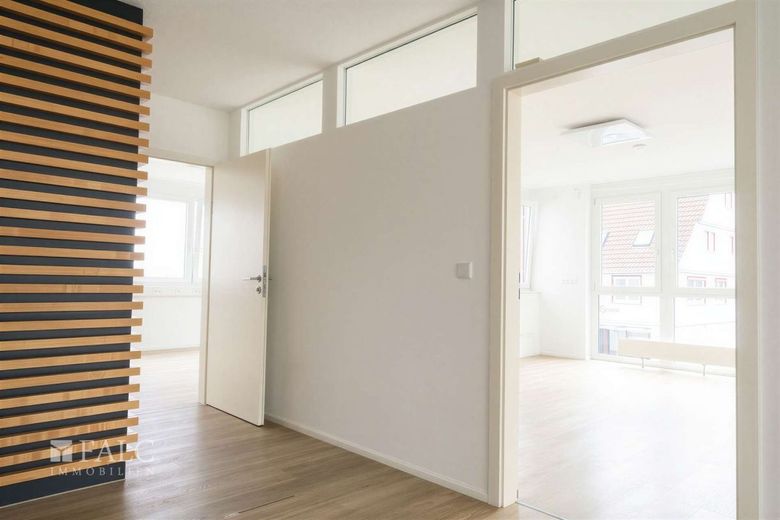 Klimaanlage + Komfort auf 149 m² im 1. OG , 5 Zimmer, Doppelcarport, HG nur 430,- – Zu den Wohnräumen