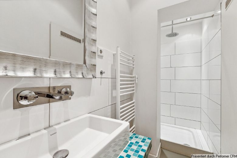 Sehr schöne Altbauwohnung mit Terrasse zum Hof, Dielenboden und geschmackvoller Möblierung, Internetzugang – 92b270a8b2a44f154457be9ee926d93da12af363.jpg