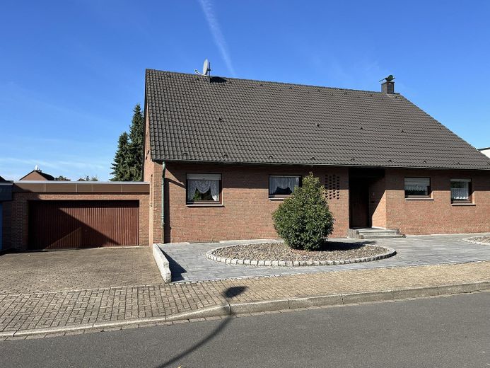 Haus Vorderansicht