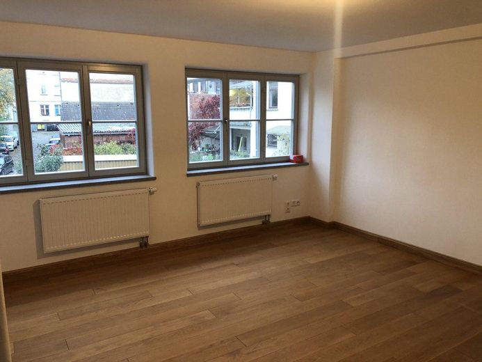 Top sanierte Altbauwohnung im Altstadtkern von Weimar – Foto 4