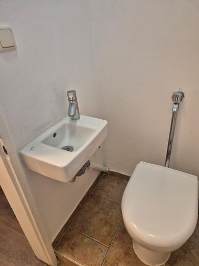 Neuhausen’da, Erzgießereistraße’de ofis/muayenehane veya stüdyo! Yeme-içme işletmesi mümkün değildir! – Fotoğraf 4