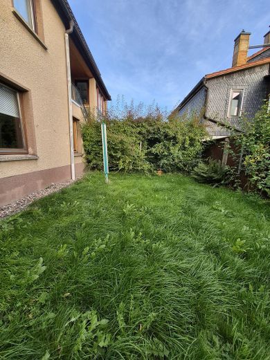 Light-filled family home with large garden and conservatory – Wäscheplatz