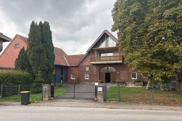 Charmanter Resthof mit großem Grundstück und Pferdehaltung