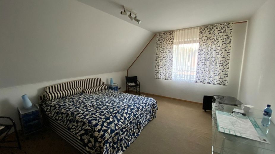 Schlafzimmer - www.immobilien-