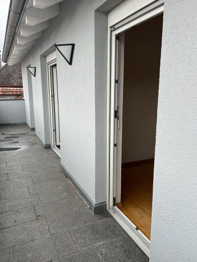 Cosy 2-room penthouse apartment with balcony and fitted kitchen in Wehr – Balkon