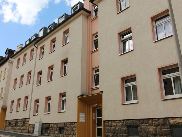 Gemütliche Dachgeschosswohnung mit viel Licht und Wohlfühlfaktor! – Foto 1