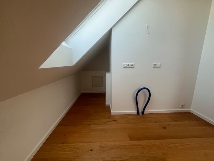Planeggerstraße 43a – DG Vorbereitung Bad