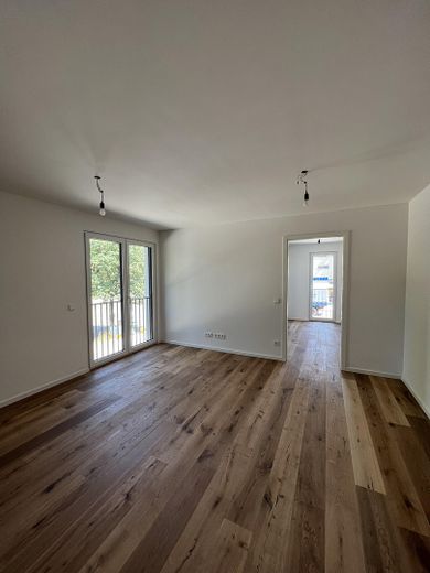 Wunderschöne, lichtdurchflutete 2 Zimmer Wohnung – Foto 1