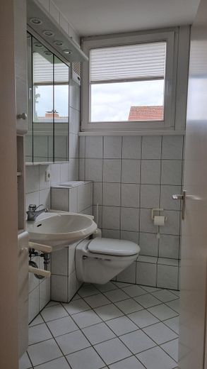Bad 2 mit Dusche