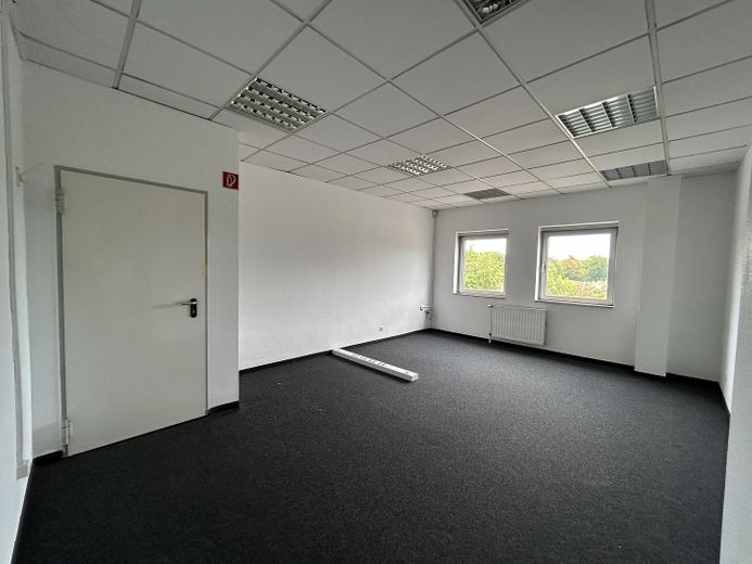 Superfici ufficio flessibili con capannone di stoccaggio e aree sociali a Gelsenkirchen-Erle – Büro 1.OG Rechts - Raum 3
