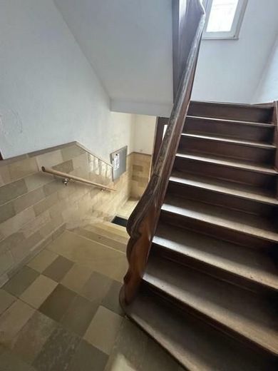 Erdgeschoßwohnung - Innenstadt - alles zu Fuß erreichbar - beste Wohnlage - worauf Warten? – 4 Treppenhaus Haupteingang