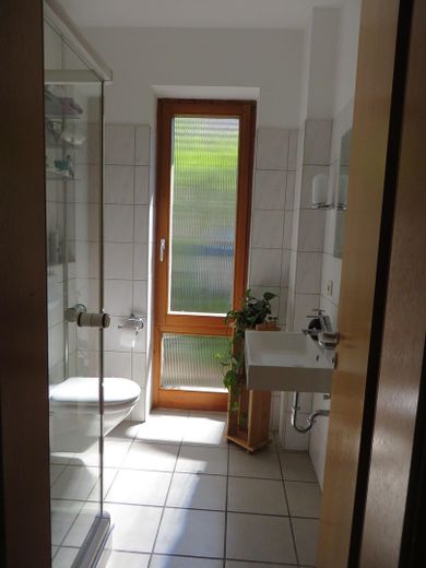Repräsentatives Architektenhaus zum Verlieben – Gäste WC , EG