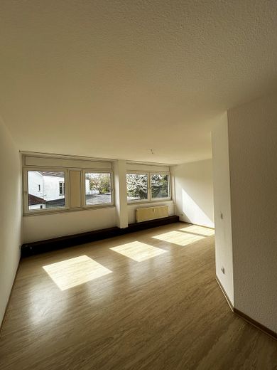 Helle 2 ZKB-Innenstadt-Wohnung – Wohnzimmer