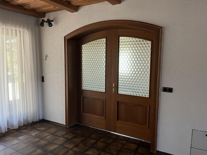 Großzügiger Bungalow auf 1.850 m² Grundstück mit Dreifachgarage – provisionsfrei in Markt Eichendorf – फोटो 11