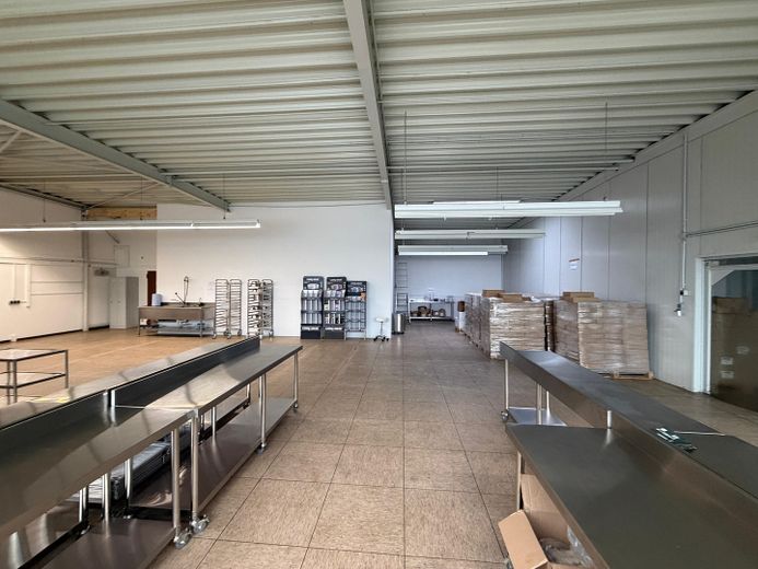 Provisionsfrei: 337 m² Lager-/Produktion mit 109 m2 Büro direkt an der A1, auch Lebensmittel – Foto 6