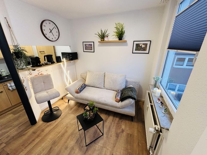Vollmöblierte 2 Zimmer Wohnung in Innenstadtlage – Foto 2