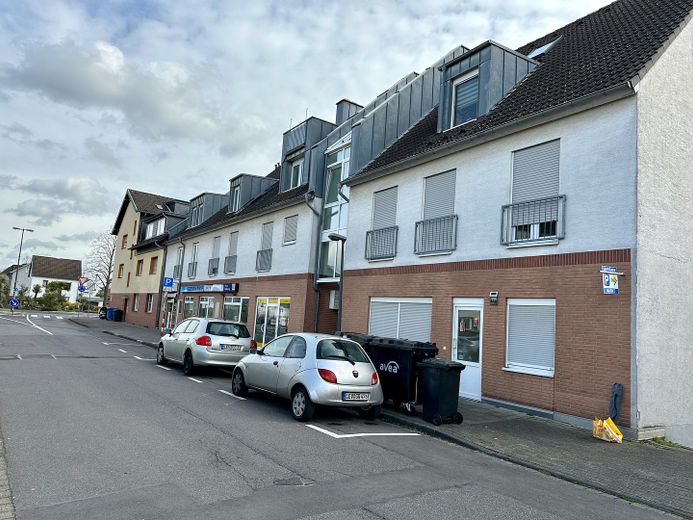 Appartamento di 2 locali in posizione tranquilla a Lev. Rheindorf – Hausansicht