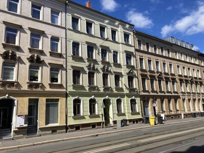 Schöne 2-Raum-Wohnung im EG mit Laminat/Fliesen und Balkon, sofort vermietbar! – Foto 1