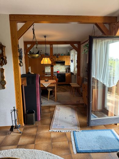 Idyllisches Wohnen im Grünen – Esszimmer