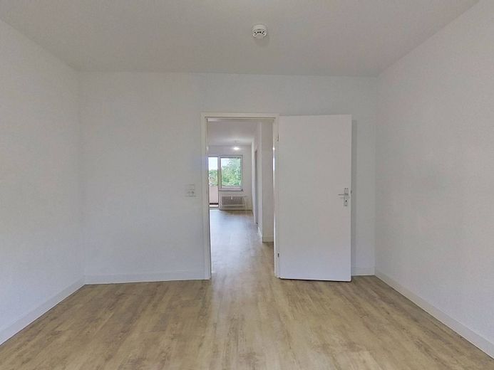 Apartamento de 3 habitaciones con distribución inteligente, cocina equipada, BALCÓN y bañera – Ansicht II: Schlafzimmer II