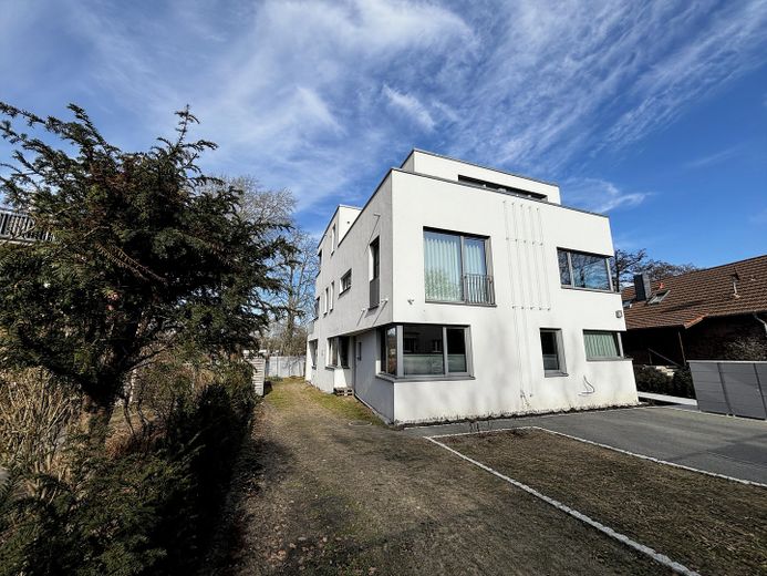 Straßenseite SW