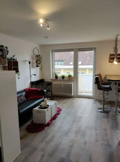 1-Zimmer-Wohnung mit Westbalkon – 04.Wohn-Schlafzimmer