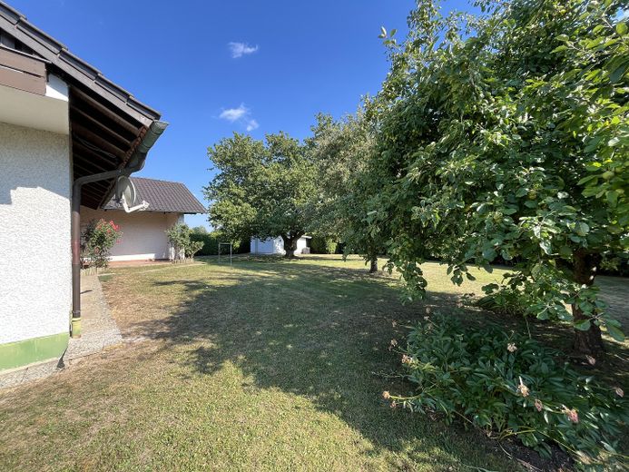 Großzügiger Bungalow auf 1.850 m² Grundstück mit Dreifachgarage – provisionsfrei in Markt Eichendorf – फोटो 27