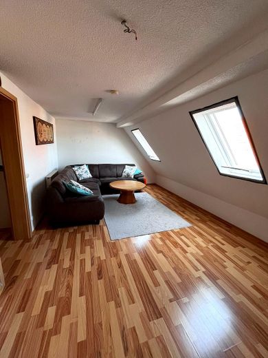 Licht 3-kamerappartement op de bovenste verdieping in Untergruppenbach – Foto 1