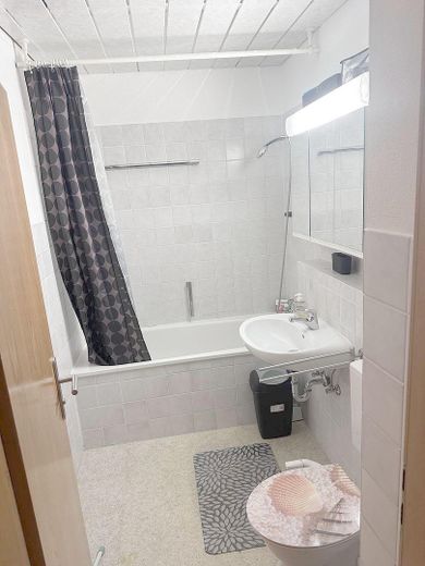 Schöne, helle 3 Zi-Whg mit Einbauküche und Balkon in Ulm-Böfingen – Foto 12