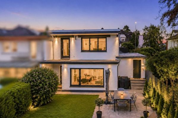 Maison mitoyenne modernisée avec jardin idyllique dans un emplacement privilégié à Karben