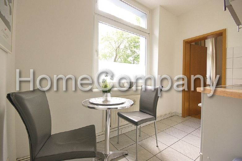 Moderne Zweiraumwohnung mit Parkettboden an der Grenze zu Herne, kurze Fahrzeit zur A 40 – 371183df59b4ed2124012fb0d6d93a7b98c67735.jpg