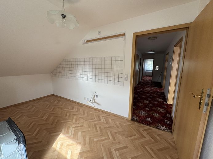 Casa bifamiliar atractiva – ideal para familias o inversores – 1.OG Küche