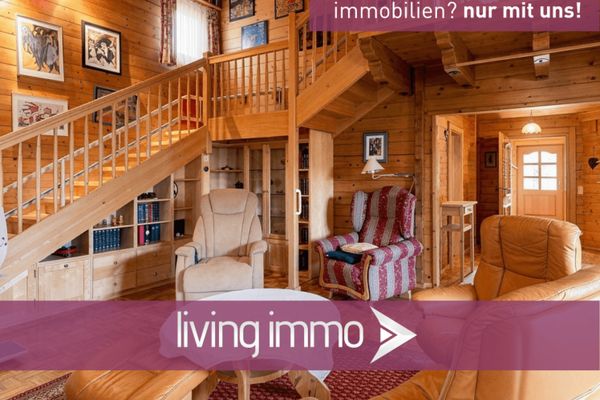 Gemütliches Holzhaus mit PV-Anlage, Garage & toll eingewachsenem Garten in Aigen bei Bad Füssing
