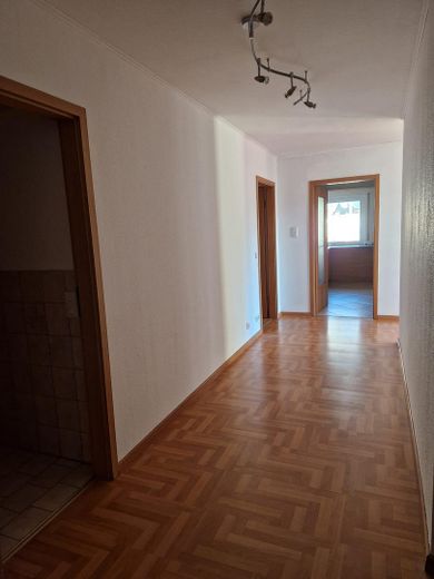 Aantrekkelijk 4,5-kamerappartement met garageplaats en TOP-uitzicht! – Foto 9