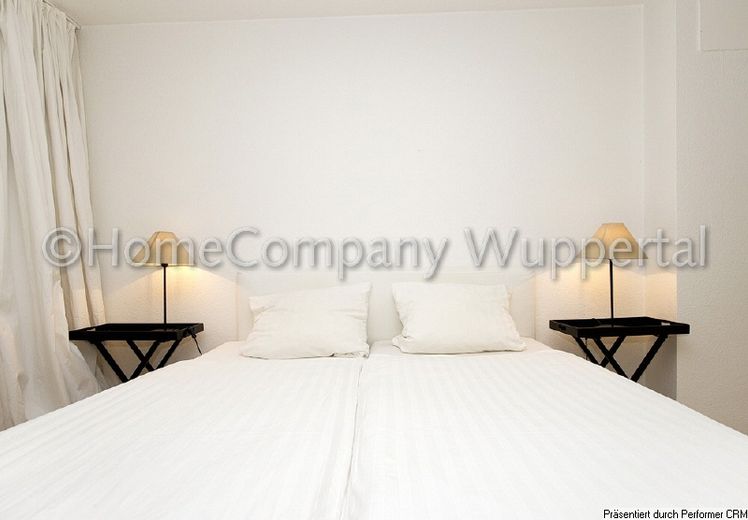 ¡Vivir con estilo en una ubicación muy atractiva! Piso con pequeña terraza y DSL directamente junto al Hofgarten – 334f187058fd15d1cf9e21c43d72672f5ddd1bd0.jpg
