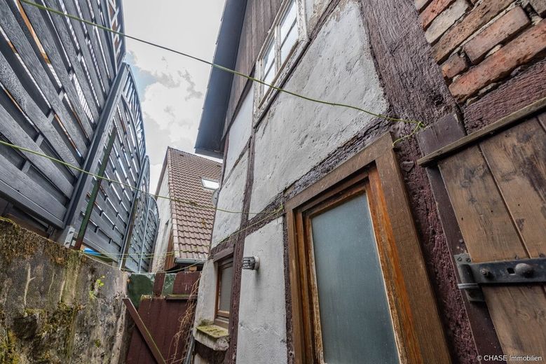 TOP-Lage zentral in Barntrup - Baugrundstück mit abrissreifem Fachwerkhaus! – Hinterm Haus 1