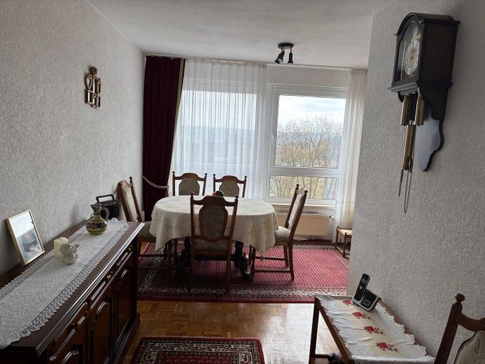 3,5-Zimmer Eigentumswohnung in Wuppertal-Elberfeld mit Ausblick über die Stadt – Essbereich mit Ausblick