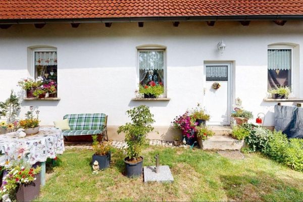 PROVISIONSFREI: Zweifamilienhaus in Wimmelburg – Kapitalanlage mit freier Wohneinheit