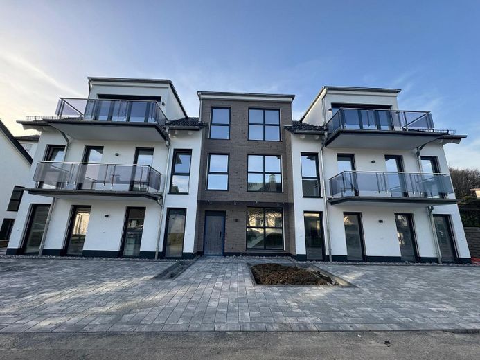Architektur, die begeistert | 3-Zimmer-Wohnung mit Balkon | Baujahr 2024 | ab sofort – Foto 3