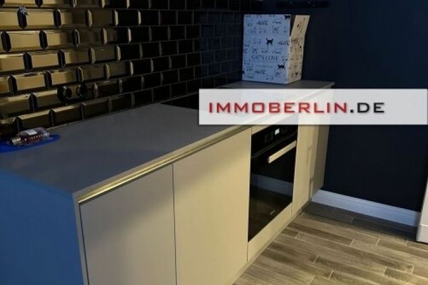 IMMOBERLIN.DE - ¡Tranquilo en el barrio de Bötzow! Apartamento antiguo muy atractivo con logia orientada al oeste