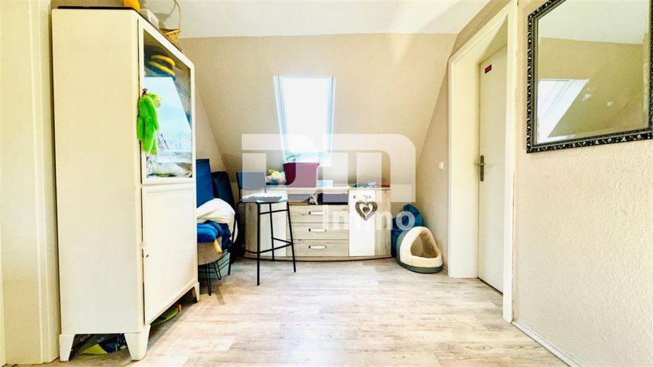 Charmanter Wohntraum mit Tradition und Moderne auf großem Grundstück – OG / DG Schlafzimmer - Kind 3