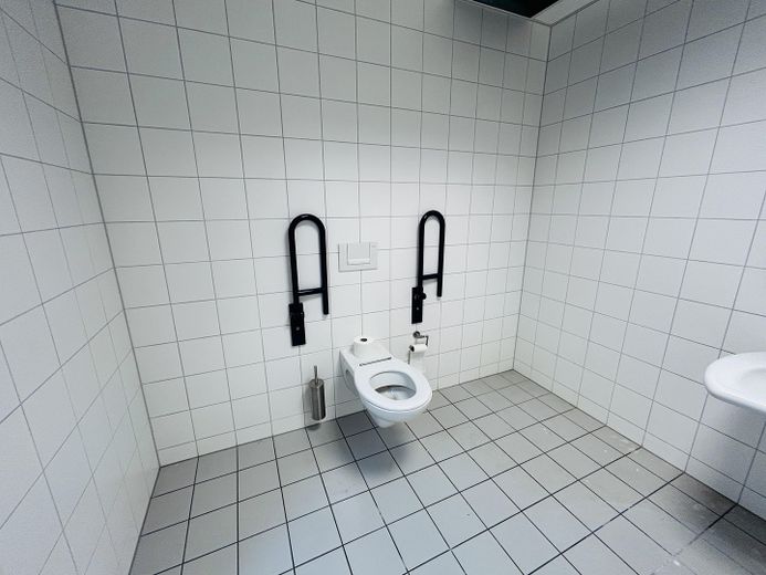 Behindertengerechtes WC